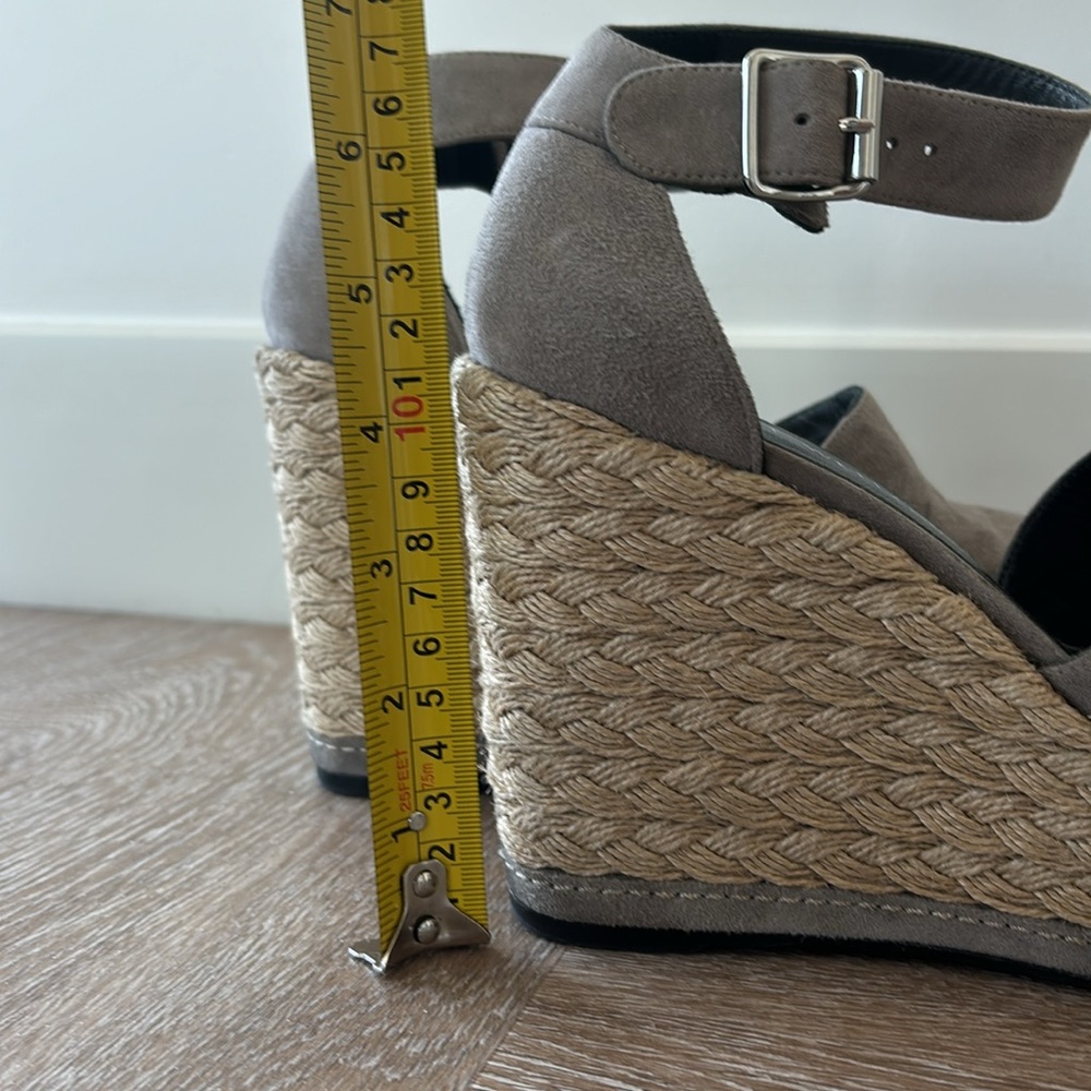 Stuart Weitzman Espadrilles - image 4